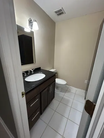 $2,600 | 7585 Skipper Lane, Tallahassee, FL 32317