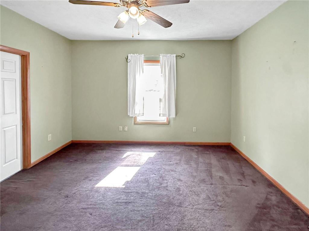 148 Oak Spring Road Canonsburg, PA 15317 - Photo 19 of 34 an empty room with a window