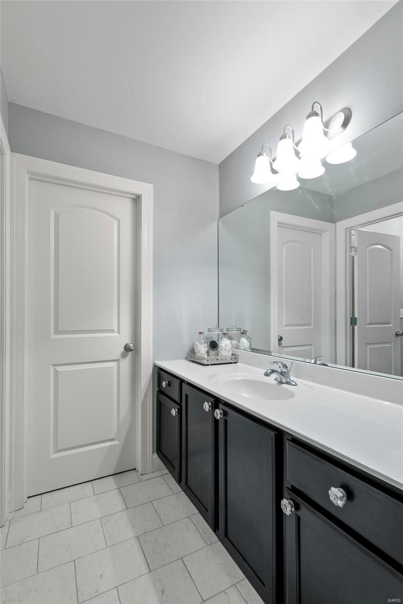 5165 Kerth Road St. Louis, MO 63128 - Photo 28 of 40 Gallery Image 28