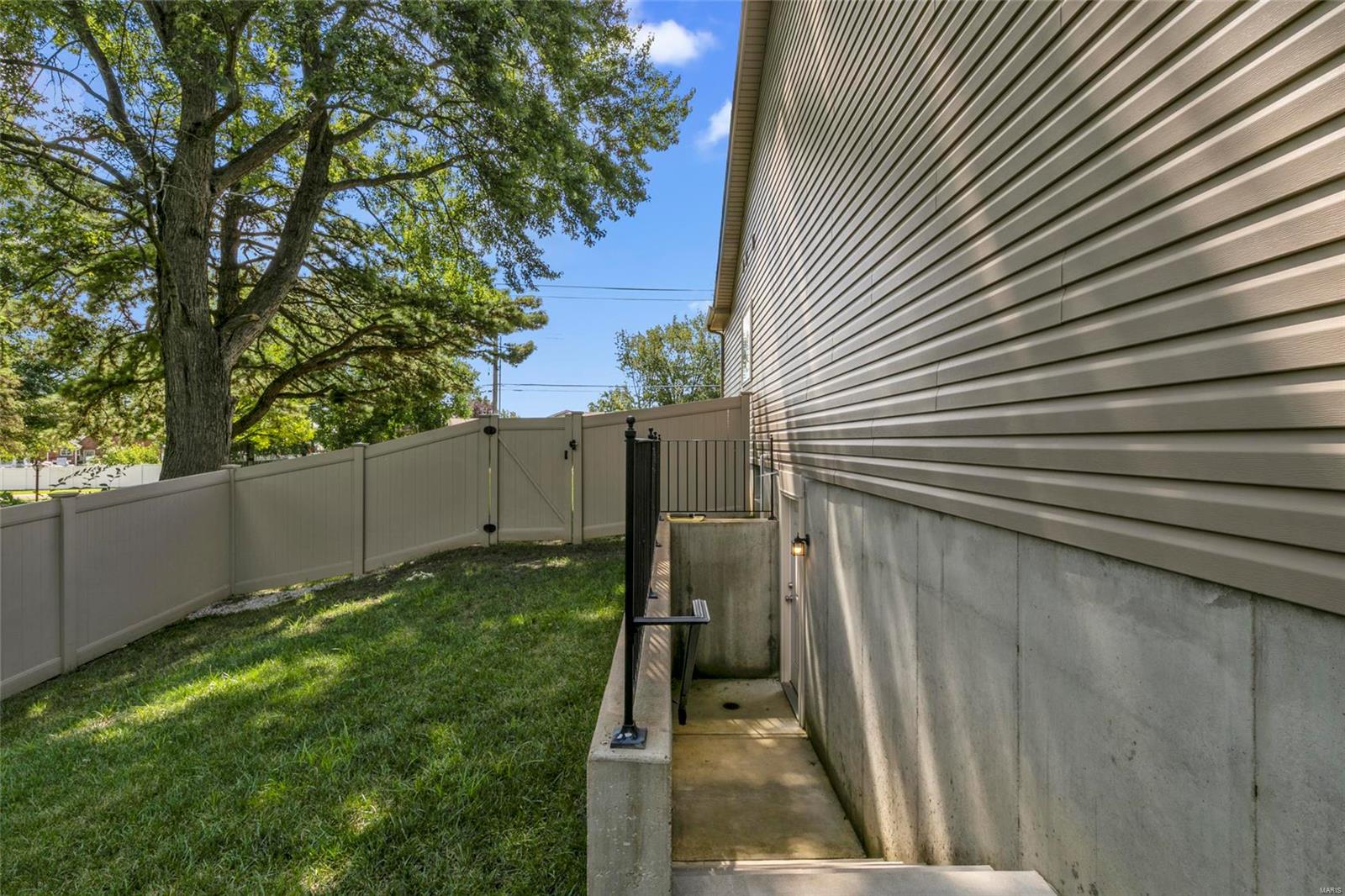 5165 Kerth Road St. Louis, MO 63128 - Photo 37 of 40 Gallery Image 37