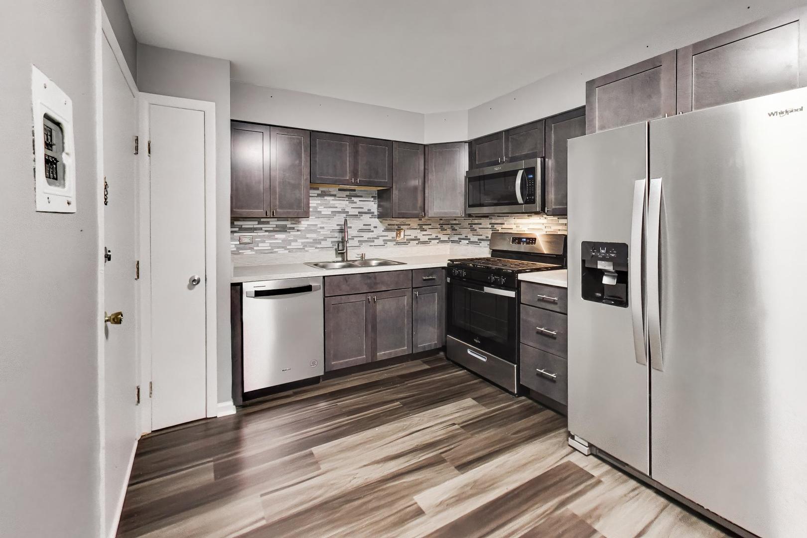 1313 Rebecca Road, Unit 116B Lombard, IL 60148 - Photo 2 of 14