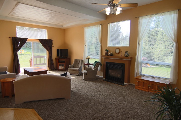 11603 East Day Mt Spokane Road Mead, WA 99021 - Photo 3 of 20