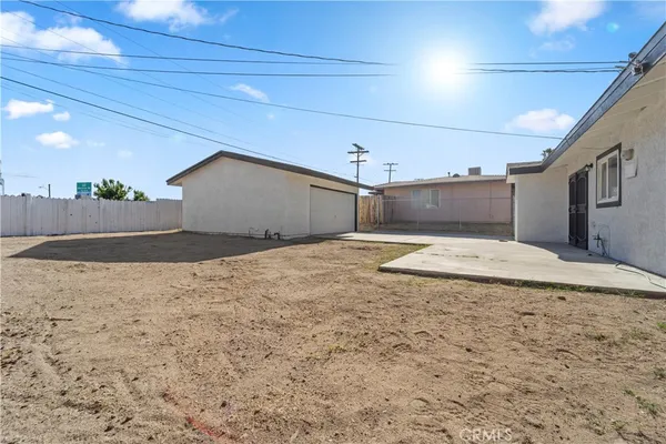 $334,500 | 1148 East Virginia Way, Barstow, CA 92311
