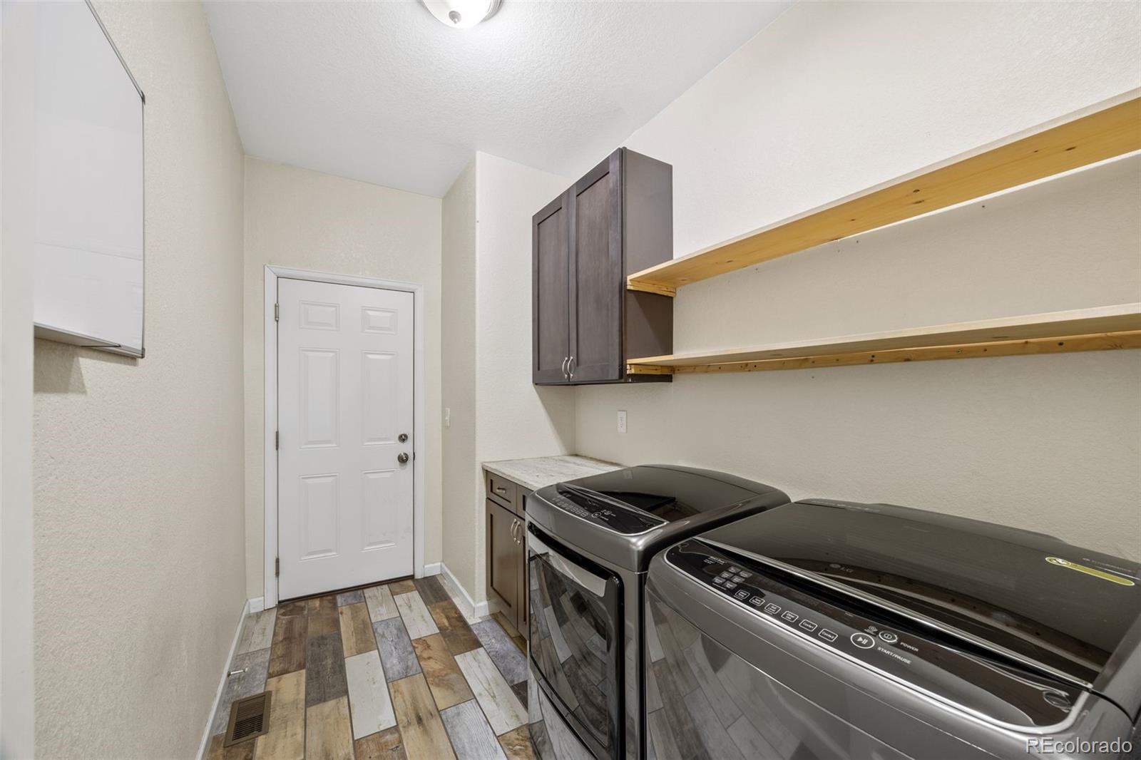 1040 View Ridge Road Bennett, CO 80102 - Photo 11 of 47