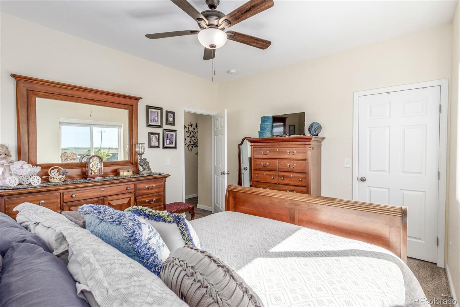 1040 View Ridge Road Bennett, CO 80102 - Photo 15 of 47