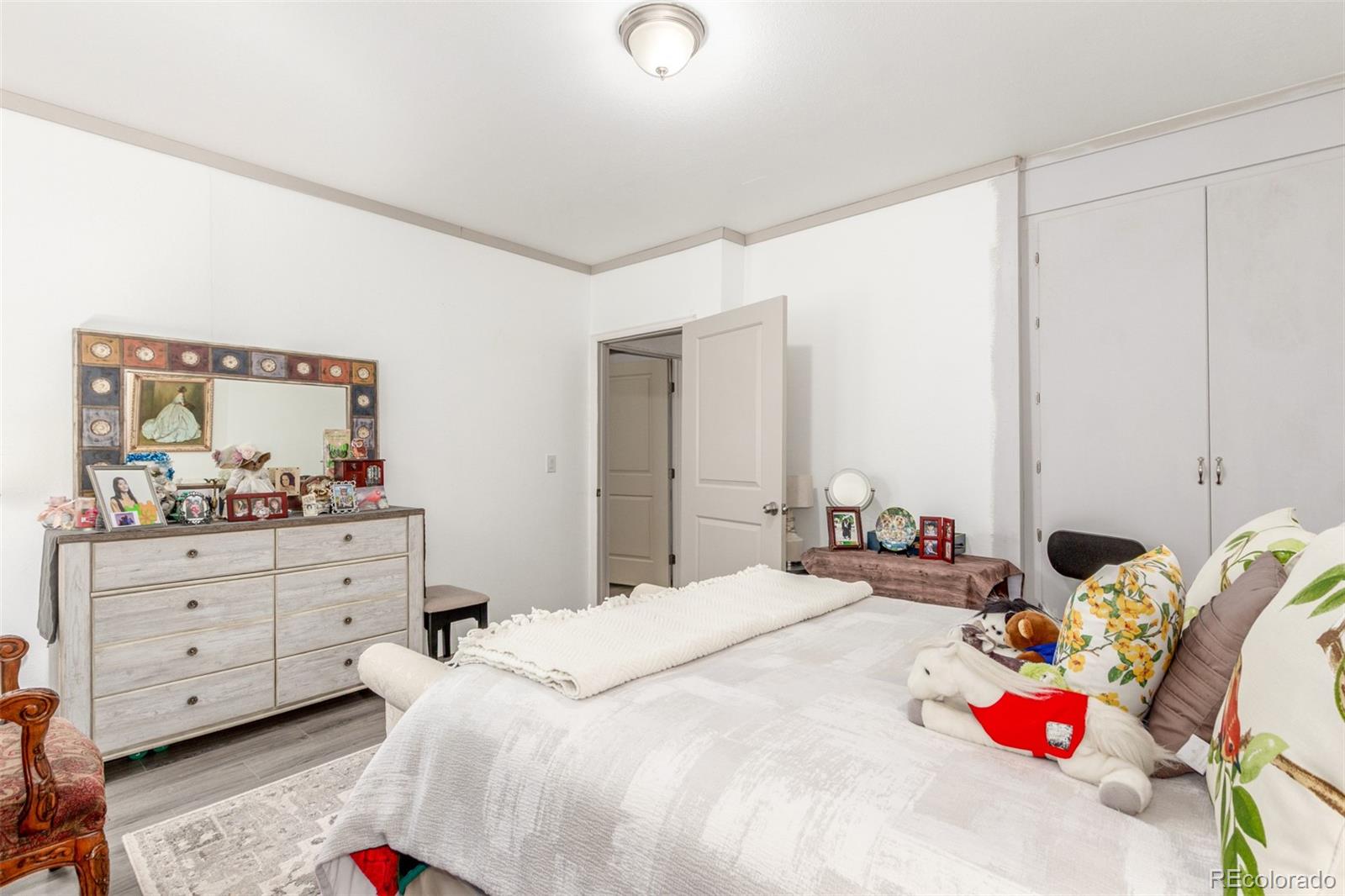 1040 View Ridge Road Bennett, CO 80102 - Photo 17 of 47