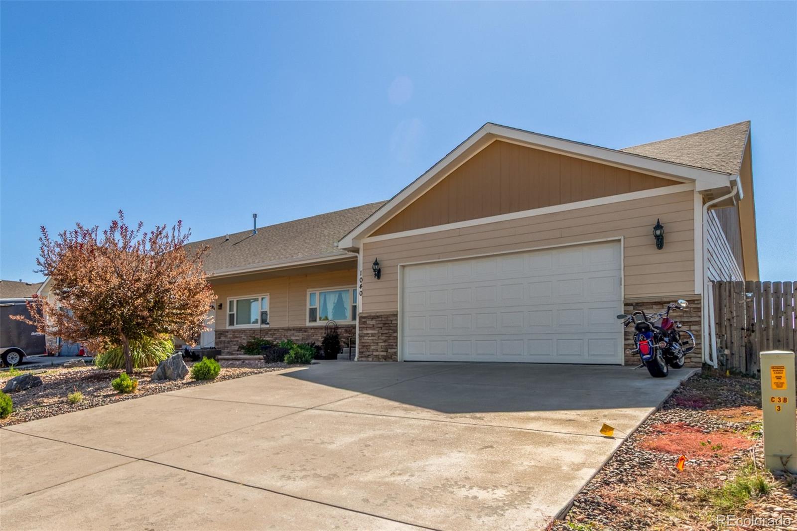 1040 View Ridge Road Bennett, CO 80102 - Photo 2 of 47