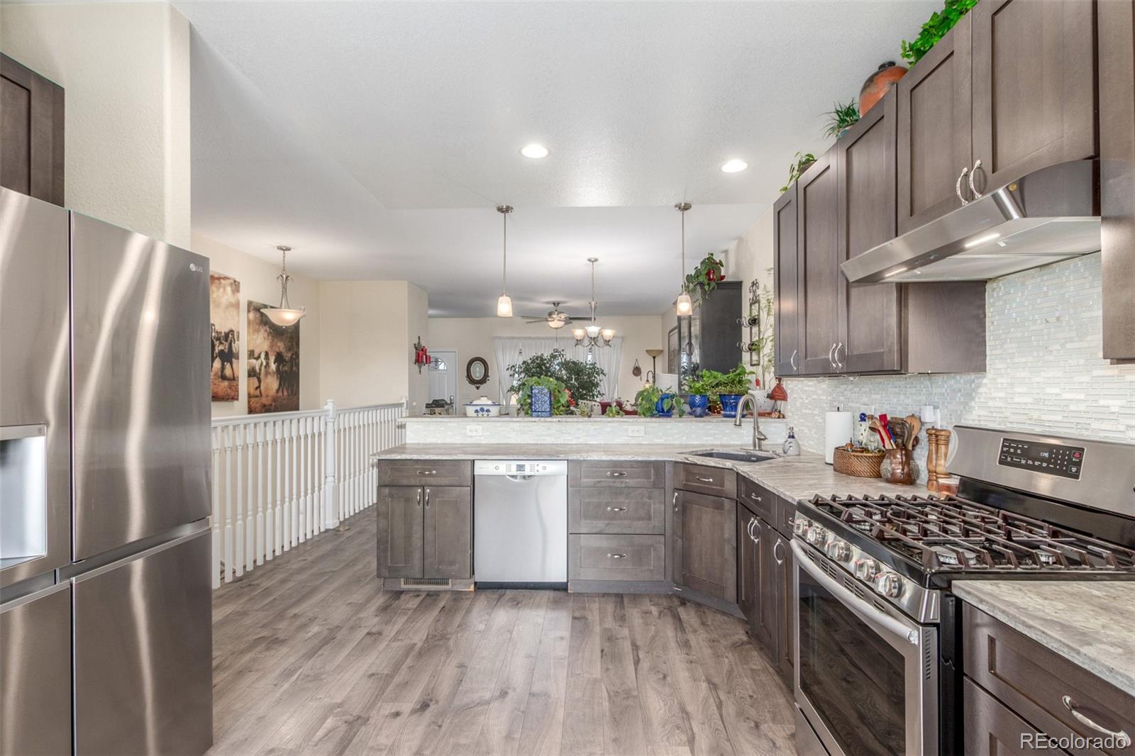 1040 View Ridge Road Bennett, CO 80102 - Photo 9 of 47