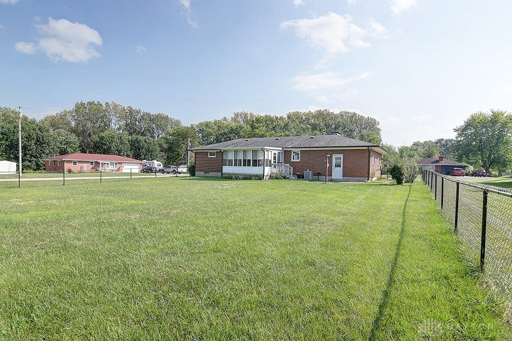 2752 Danbury Road Springfield, OH 45505 - Photo 27 of 30 Gallery Image 27