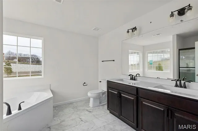 $507,900 | 2 Sequoia At Louiselle Park, Maryland Heights, MO 63043