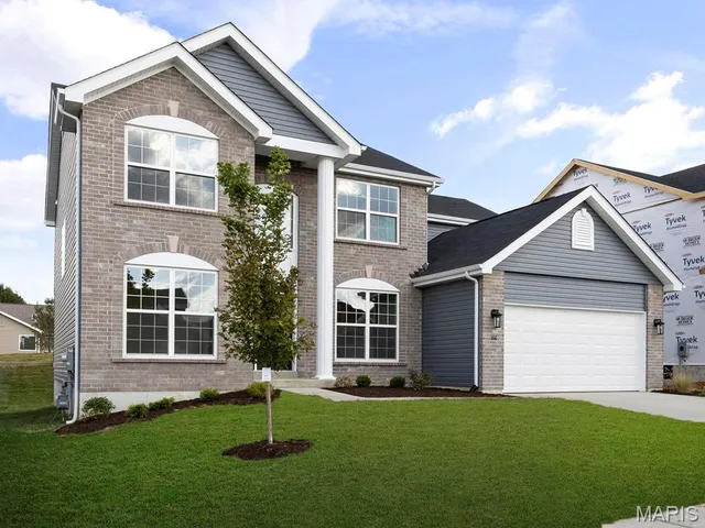 $507,900 | 2 Sequoia At Louiselle Park, Maryland Heights, MO 63043
