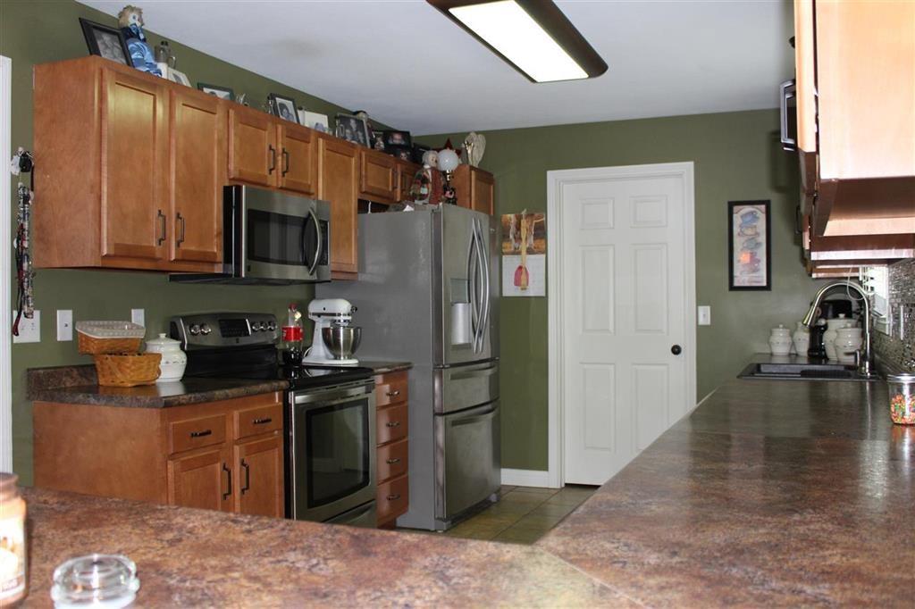 229 Springhill Road Seymour, IN 47274 - Photo 5 of 21 Gallery Image 5