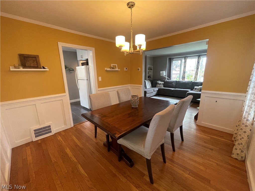 4318 Groveland Road University Heights, OH 44118 - Photo 23 of 34