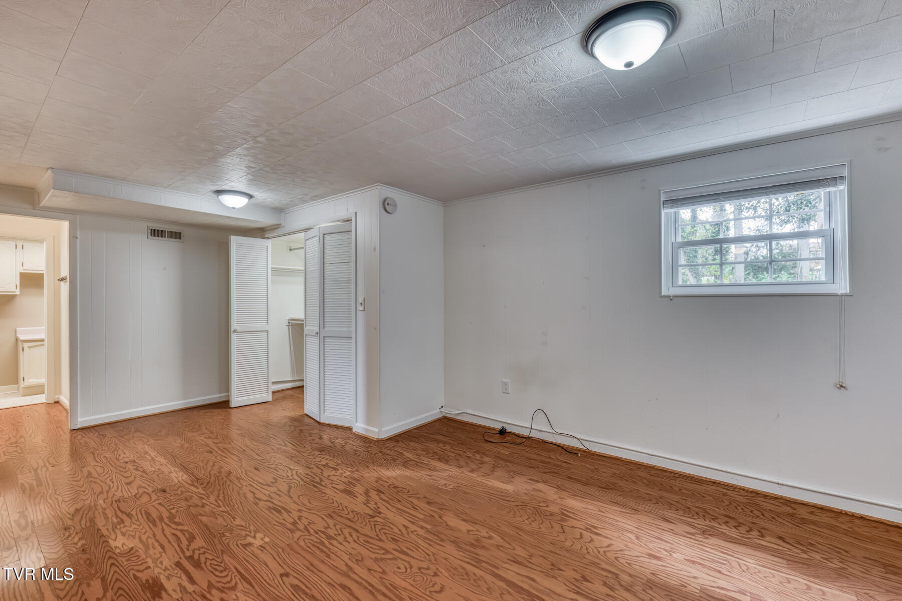 228 Edgefield Road Bristol, TN 37620 - Photo 30 of 47 228 Edgefield Rd-30