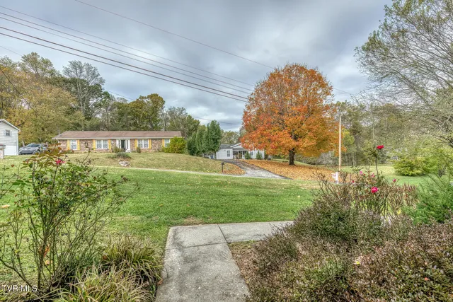 $345,900 | 228 Edgefield Road, Bristol, TN 37620