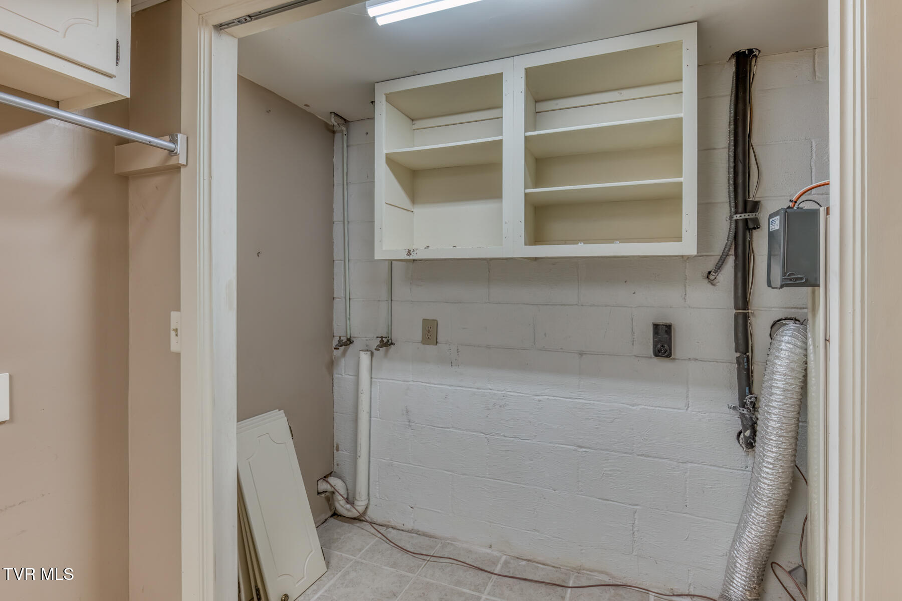 228 Edgefield Road Bristol, TN 37620 - Photo 32 of 47 228 Edgefield Rd-32