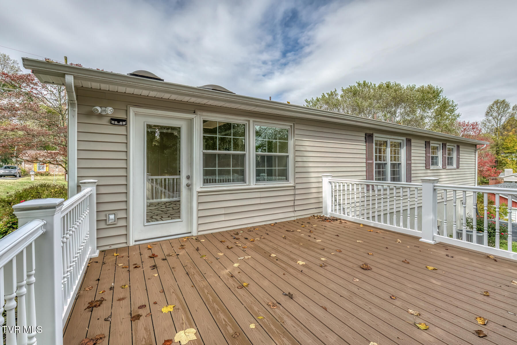 228 Edgefield Road Bristol, TN 37620 - Photo 42 of 47 228 Edgefield Rd-43