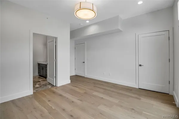 $869,000 | 260 Lakefront Boulevard, Buffalo, NY 14202