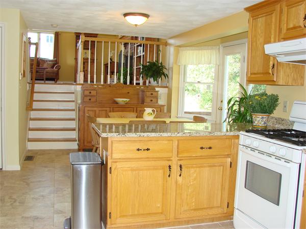 23 Noel Road Andover, MA 01810 - Photo 3 of 30 Gallery Image 3