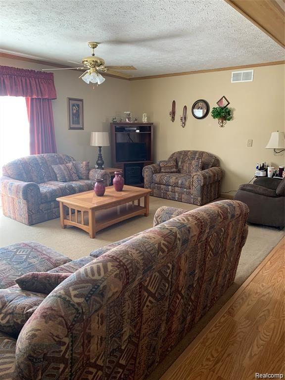 7389 Morrish Road Swartz Creek, MI 48473 - Photo 11 of 23 4FCCBCDA-3F4D-4C0F-B619-229177A48D02.JPG