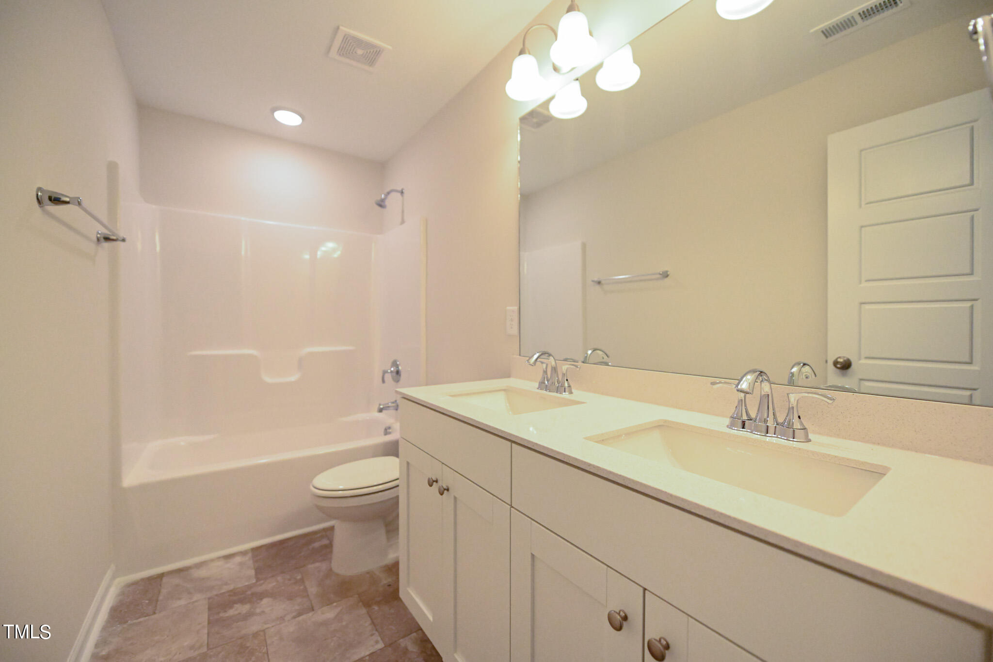 1732 Ragsdale Road Hope Mills, NC 28348 - Photo 26 of 32 026