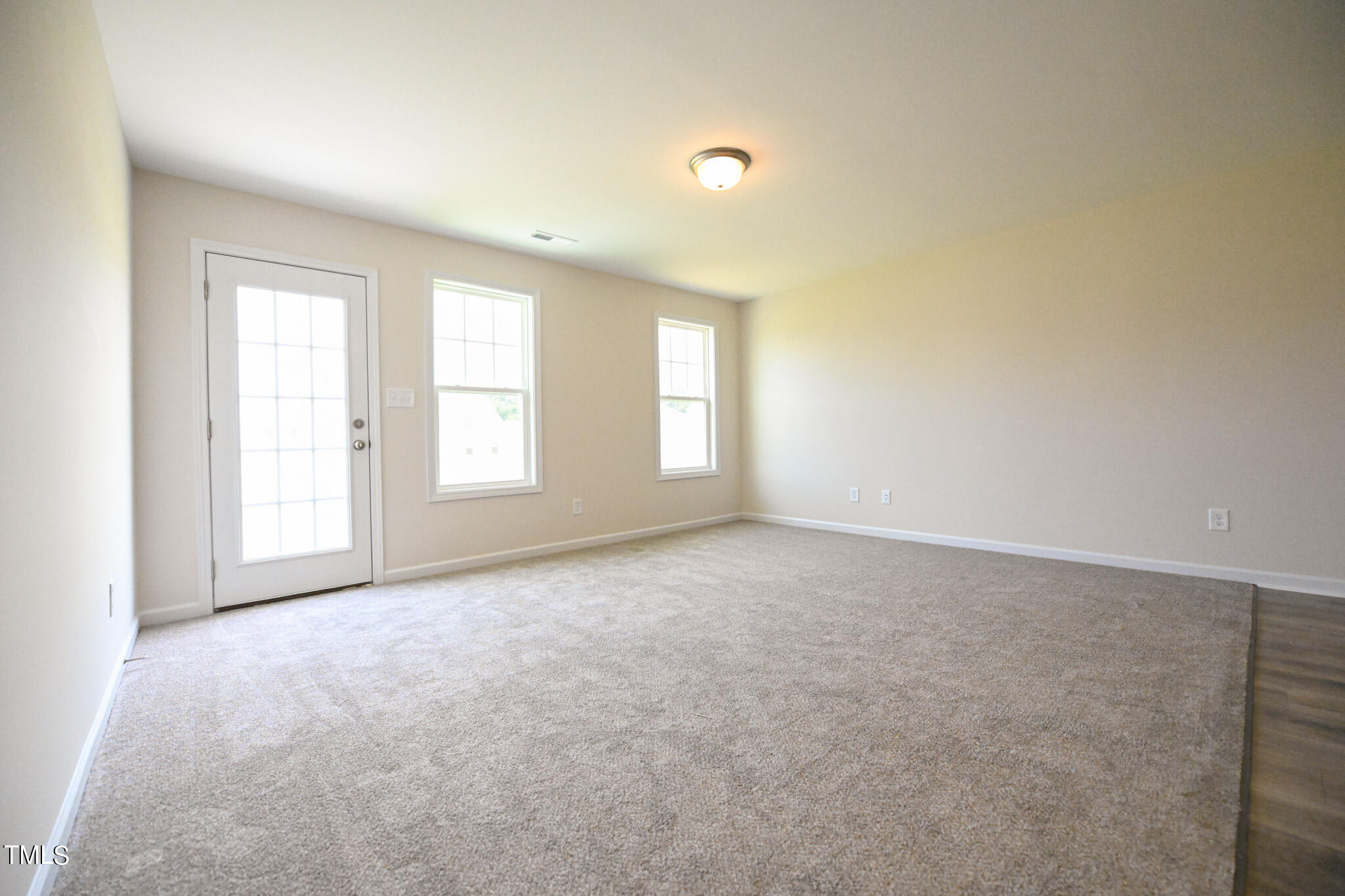 1732 Ragsdale Road Hope Mills, NC 28348 - Photo 9 of 32 009