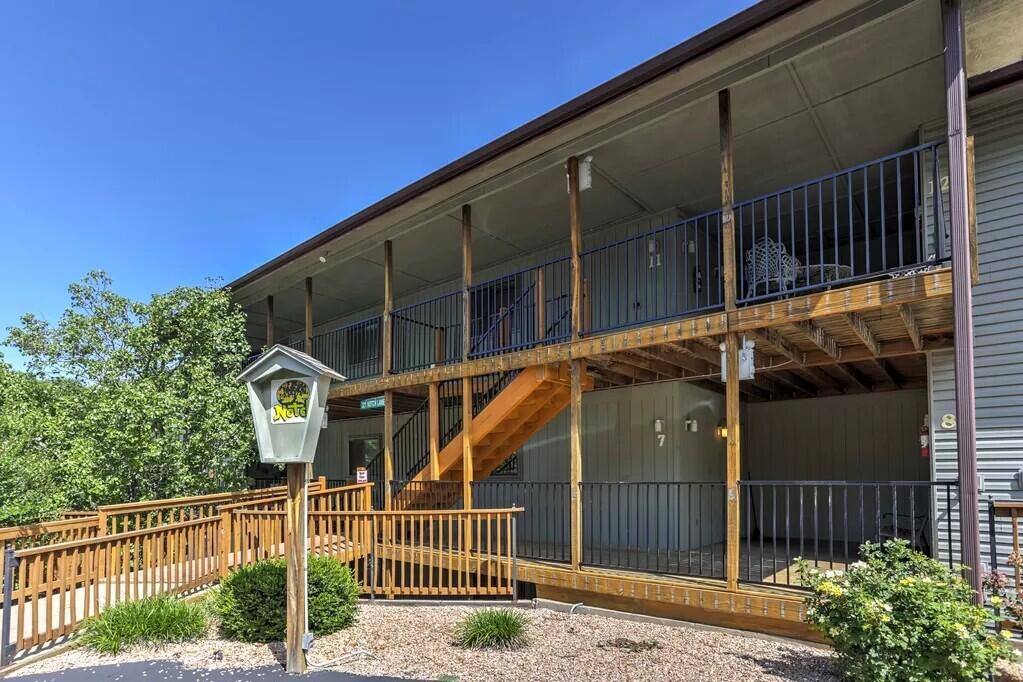 321 Notch Lane, Unit 7 Reeds Spring, MO 65737 - Photo 1 of 1 4a17f507-cd69-4450-8152-a52fc11d08d6.f10