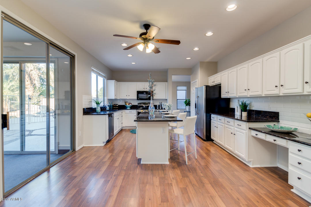 956 East Del Rio Street Gilbert, AZ 85295 - Photo 11 of 55 17-Del Rio