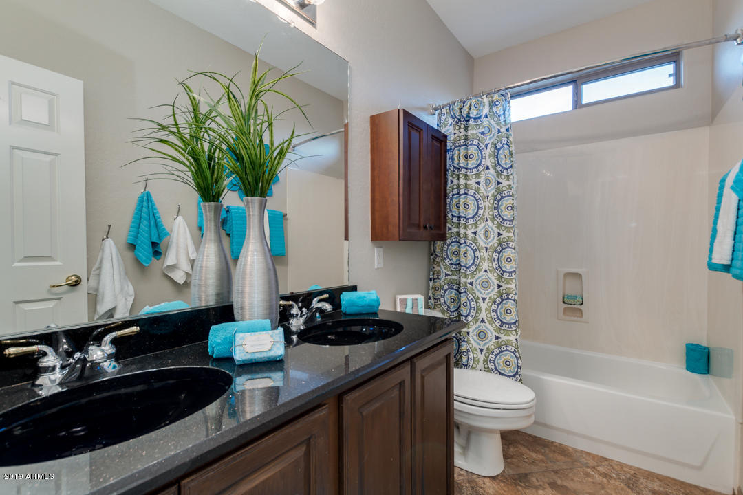 956 East Del Rio Street Gilbert, AZ 85295 - Photo 27 of 55 38-Del Rio