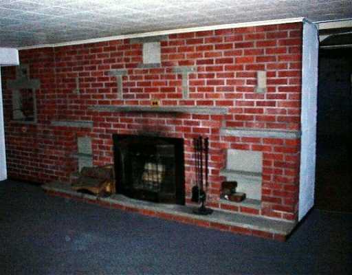 2104 Ridge Rd Extension Economy, PA 15003 - Photo 8 of 8 Den/Family/Great Room.