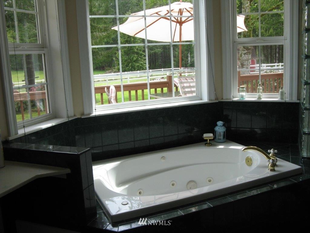 511 South Fork Road Raymond, WA 98577 - Photo 6 of 15 Gallery Image 6