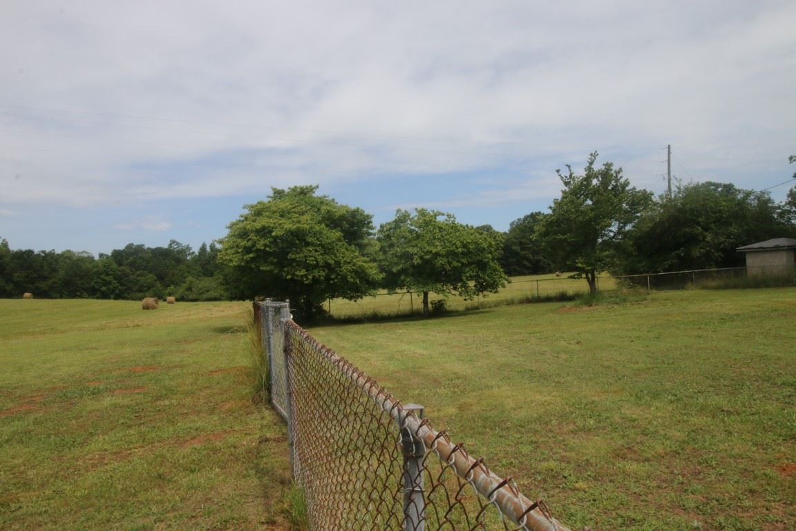 1102 Grady Hall Road Anderson, SC 29626 - Photo 3 of 17