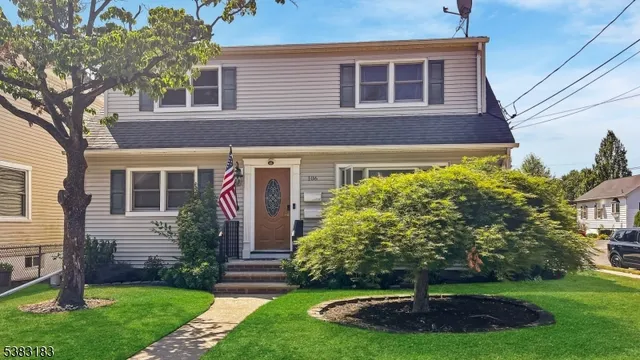 $2,950 | 106 6th Avenue, Unit 2, Hawthorne, NJ 07506