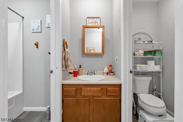 $675,000 | 208 East Price Street, Linden, NJ 07036