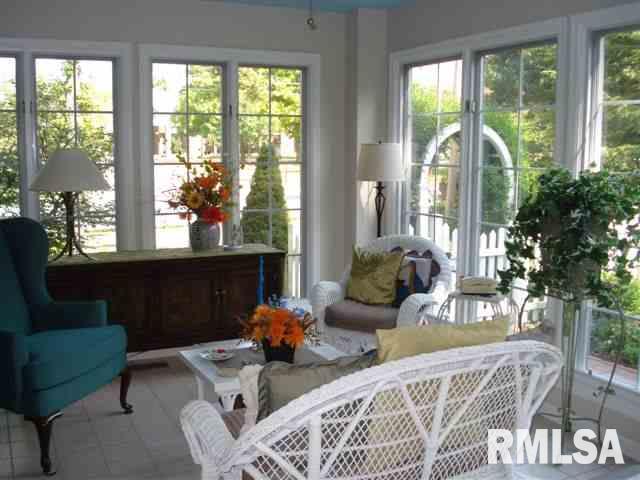 2838 Jersey Ridge Road Davenport, IA 52803 - Photo 6 of 24 Gallery Image 6