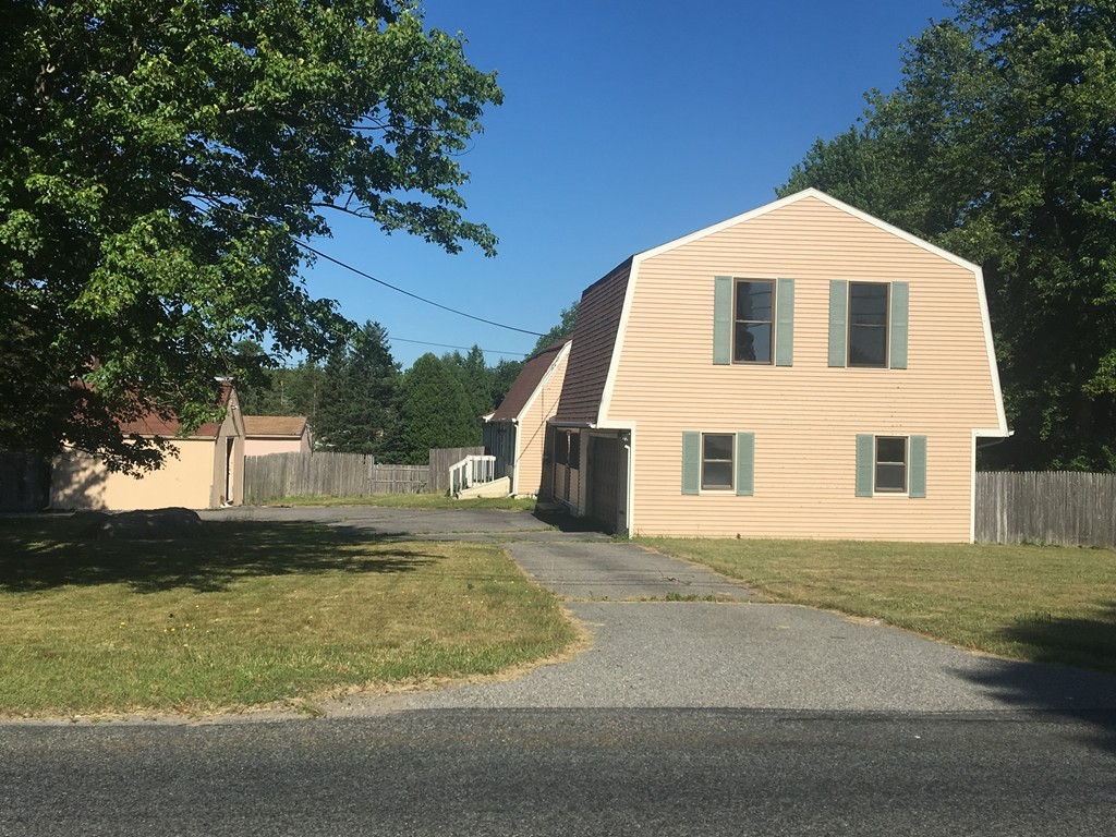1 Falls Road Swansea, MA 02777 - Photo 3 of 30 Gallery Image 3