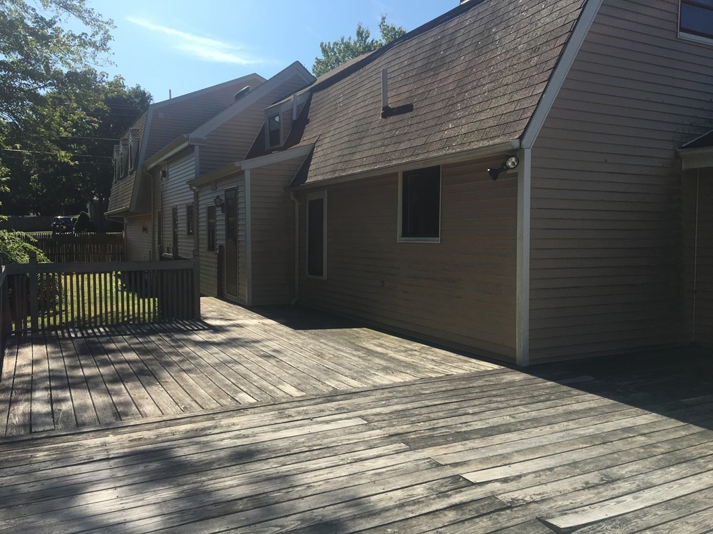 1 Falls Road Swansea, MA 02777 - Photo 5 of 30 Gallery Image 5