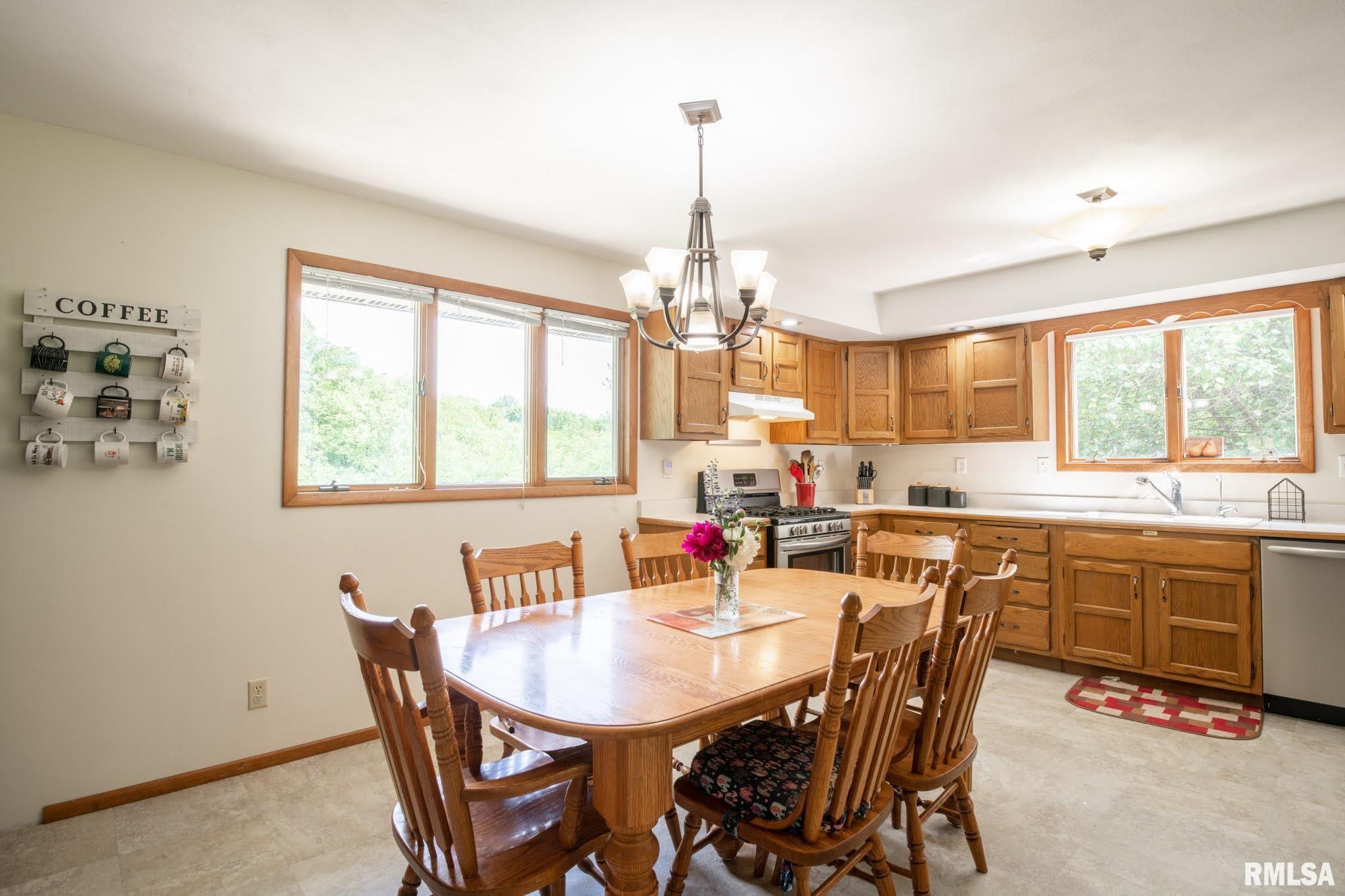 5825 North Koerner Road Peoria, IL 61615 - Photo 18 of 50 Gallery Image 18