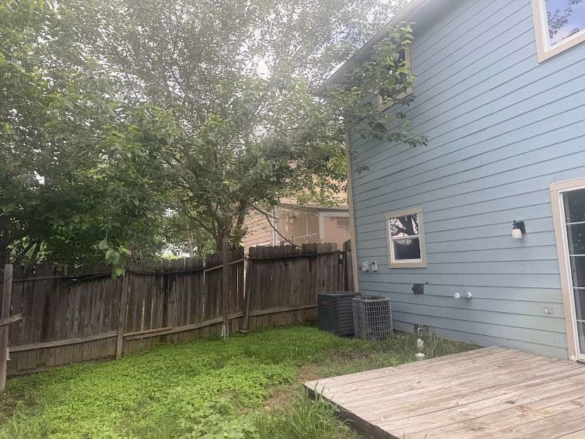 1675 Hugh Road, Unit B Houston, TX 77067 - Photo 12 of 13