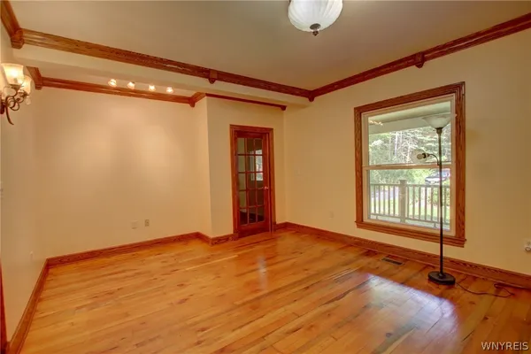 $2,900 | 5880 Draudt Road, Orchard Park, NY 14127