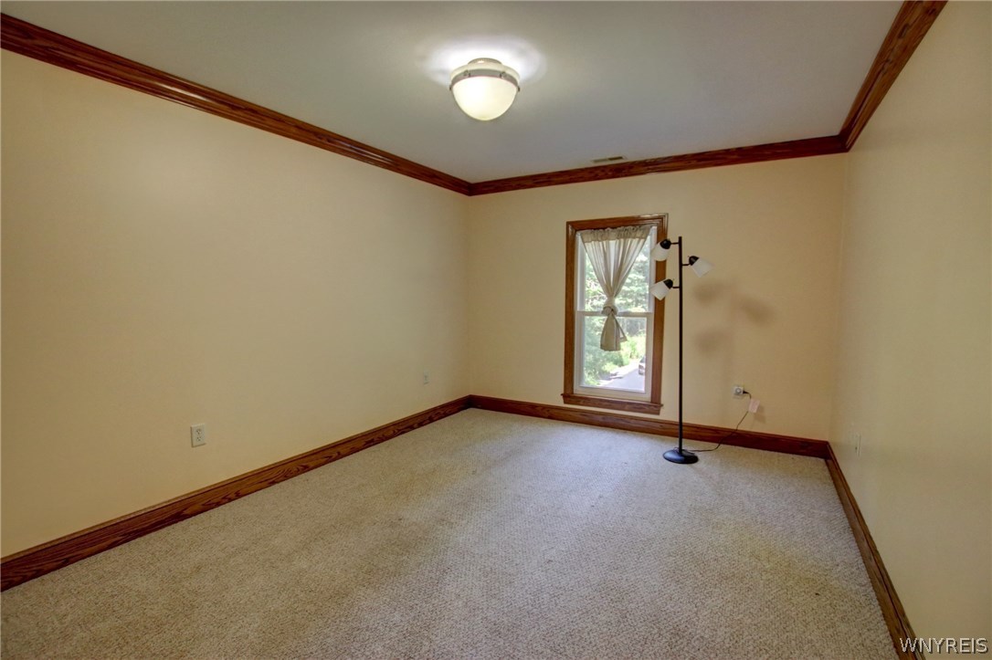 5880 Draudt Road Orchard Park, NY 14127 - Photo 29 of 41
