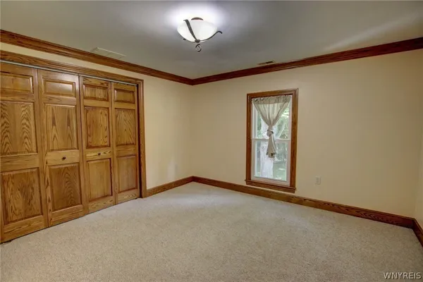 $2,900 | 5880 Draudt Road, Orchard Park, NY 14127