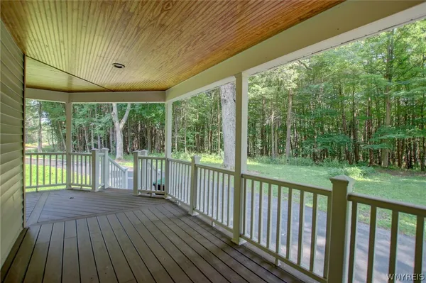 $2,900 | 5880 Draudt Road, Orchard Park, NY 14127