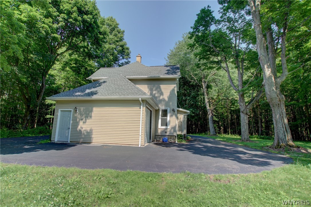 5880 Draudt Road Orchard Park, NY 14127 - Photo 7 of 41
