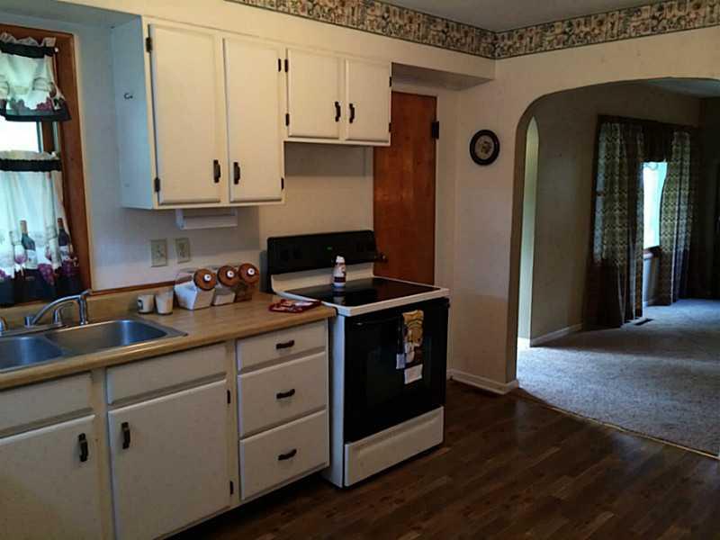 523 North Spring Street Greenfield, IN 46140 - Photo 6 of 11 Gallery Image 6