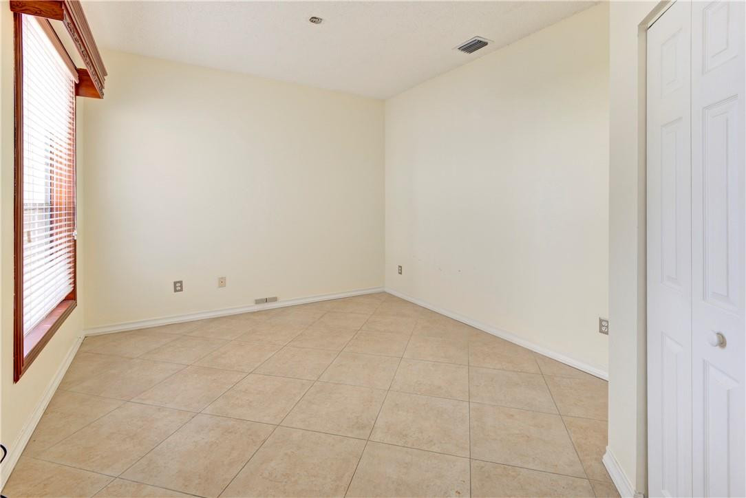 18463 East Covington Trace Boca Raton, FL 33498 - Photo 9 of 36 Photo 9