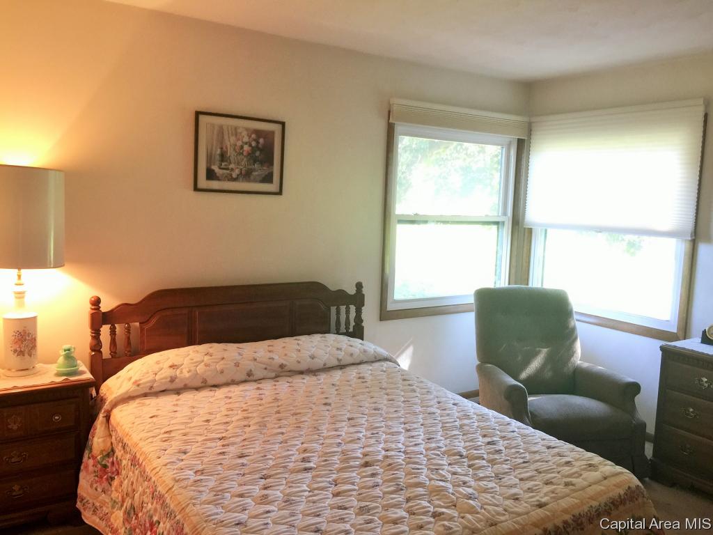 24 Apple Point Petersburg, IL 62675 - Photo 17 of 31 Gallery Image 17