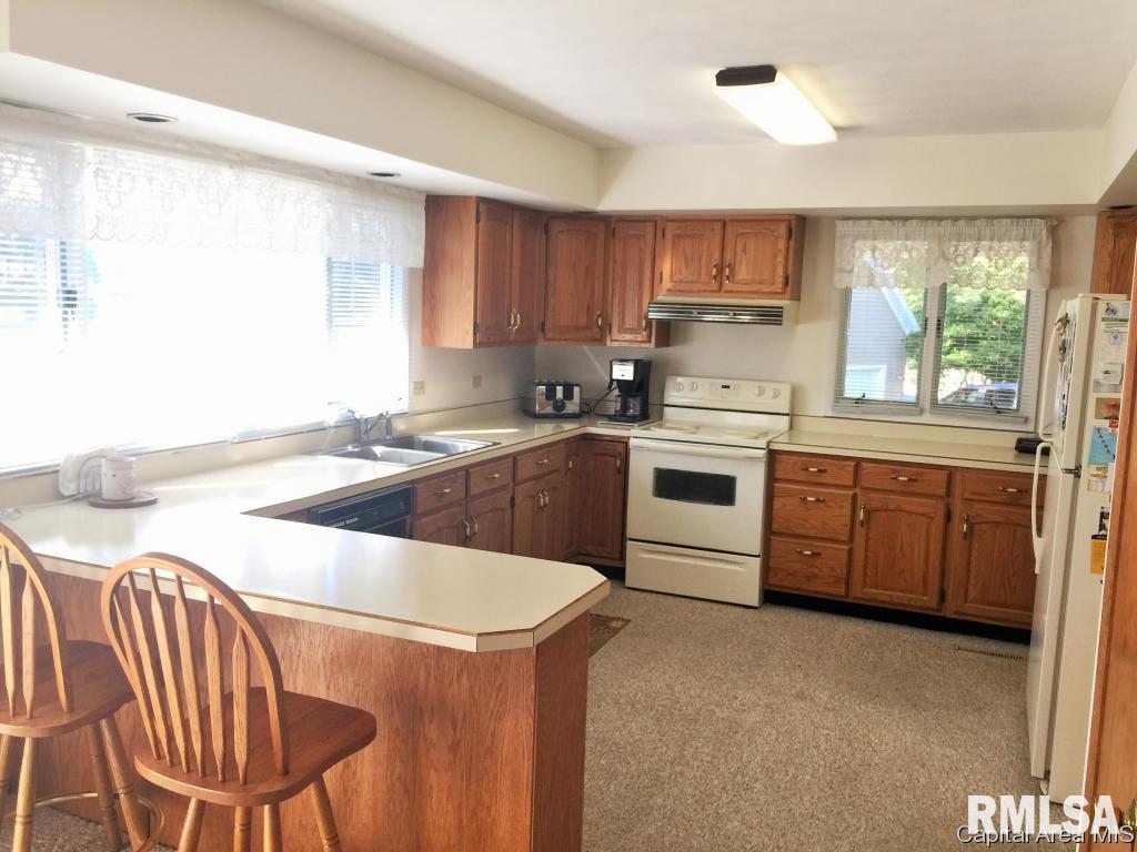 24 Apple Point Petersburg, IL 62675 - Photo 6 of 31 Gallery Image 6