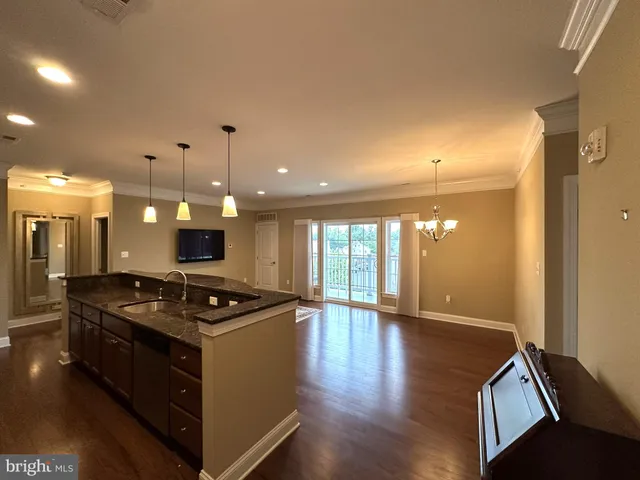 $2,500 | 756 Street Road, Unit 17, Southampton, PA 18966