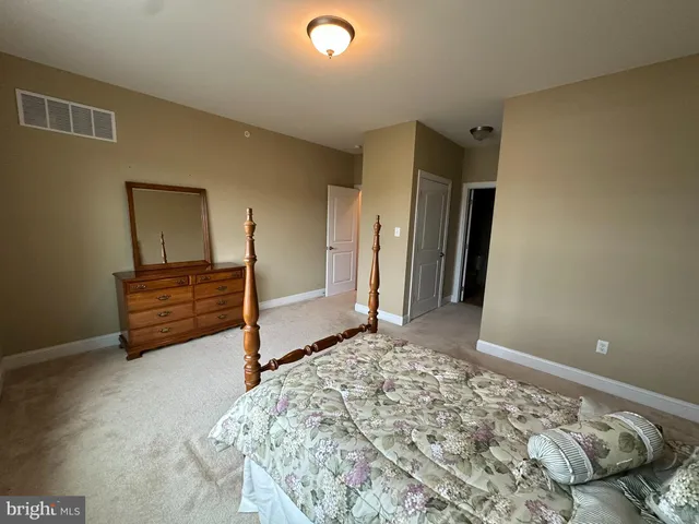 $2,500 | 756 Street Road, Unit 17, Southampton, PA 18966